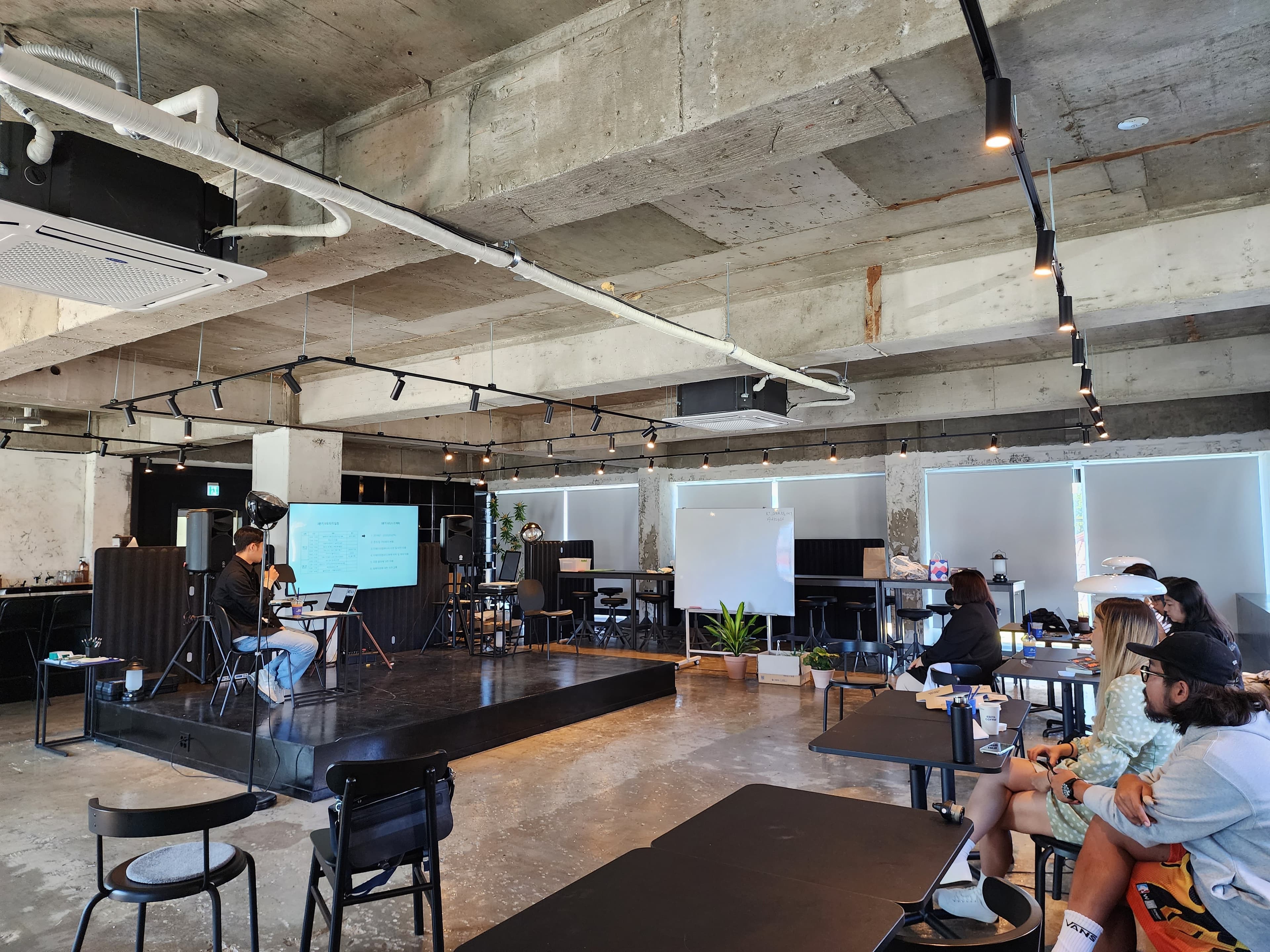 '짧지만 인상 깊었던 1박 2일의 워케이션' - 가을과 함께 온 3분기 파도타기